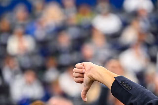 Photo 2: EP Plenary session - Voting session