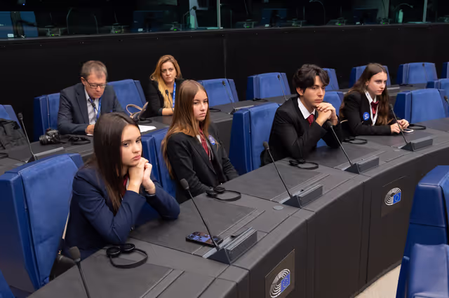 Снимка 42: Euroscola