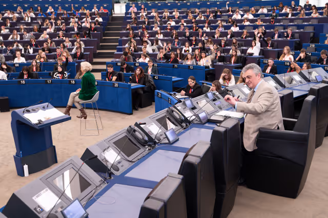 Снимка 33: Euroscola