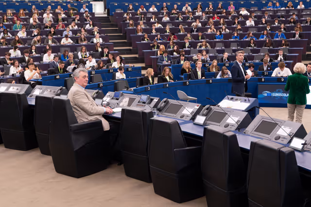 Снимка 24: Euroscola