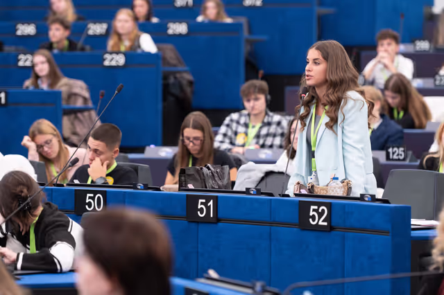 Снимка 12: Euroscola