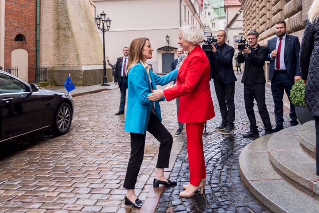 Fotografija 10: Official visit by Roberta METSOLA, EP President to Riga (Latvia) - Meeting with Daiga MIERINA, Speaker of the Saeima (Latvian Parliament)