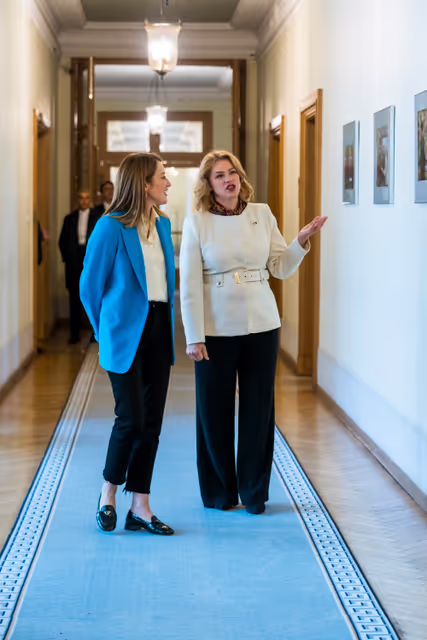 Fotografija 13: Official visit by Roberta METSOLA, EP President to Riga (Latvia) - Meeting with Evika SILIŅA, Latvian Prime Minister