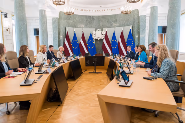 Fotografija 8: Official visit by Roberta METSOLA, EP President to Riga (Latvia) - Meeting with Evika SILIŅA, Latvian Prime Minister