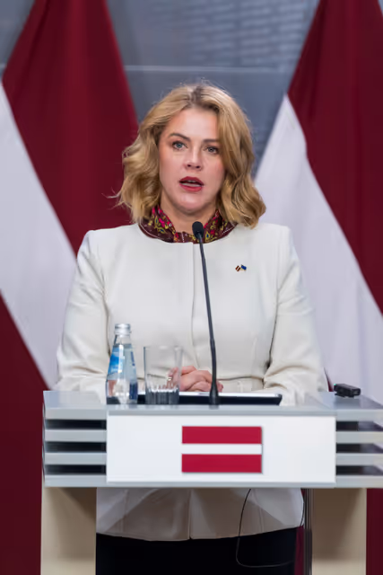 Fotografija 2: Official visit by Roberta METSOLA, EP President to Riga (Latvia) - Meeting with Evika SILIŅA, Latvian Prime Minister