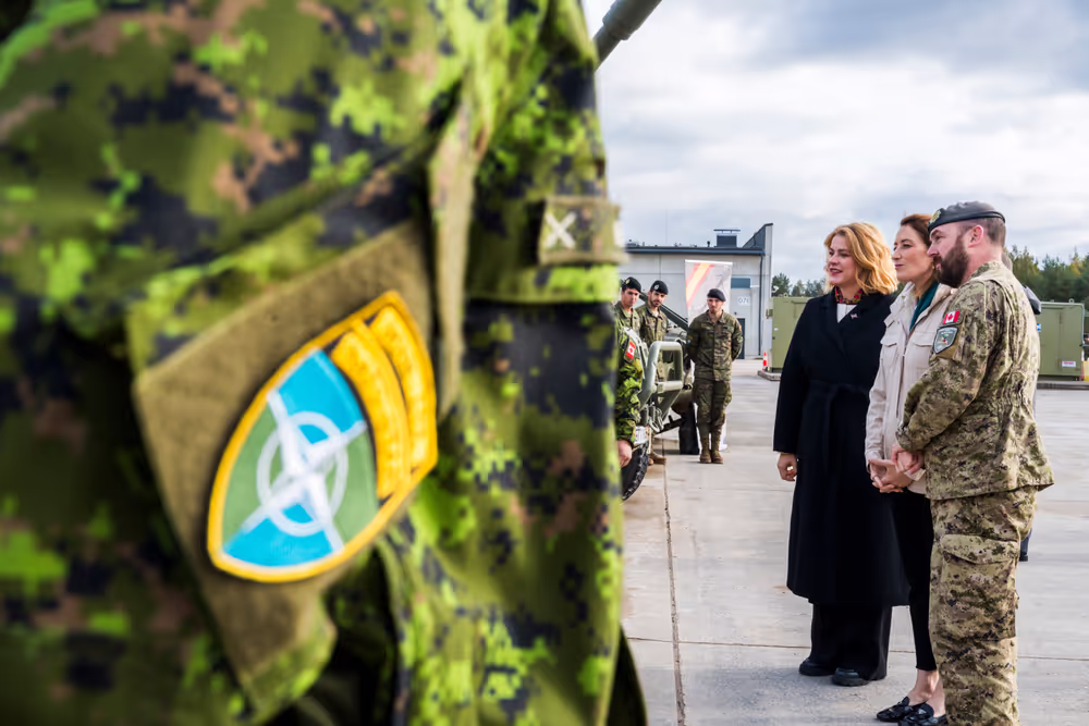 Official visit by Roberta METSOLA, EP President to Riga (Latvia) - Visit to the NATO multinational base at Camp Ādaži with Evika SILIŅA, Latvian Prime Minister