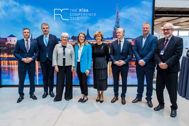 Fotografija 10: Official visit by Roberta METSOLA, EP President to Riga (Latvia) - Speech at The Rīga Conference 2025 - Unity, Security and Resilience in a Fragmented World