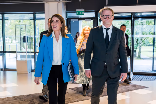 Zdjęcie 16: Official visit by Roberta METSOLA, EP President to Riga (Latvia) - Townhall Discussion with Students