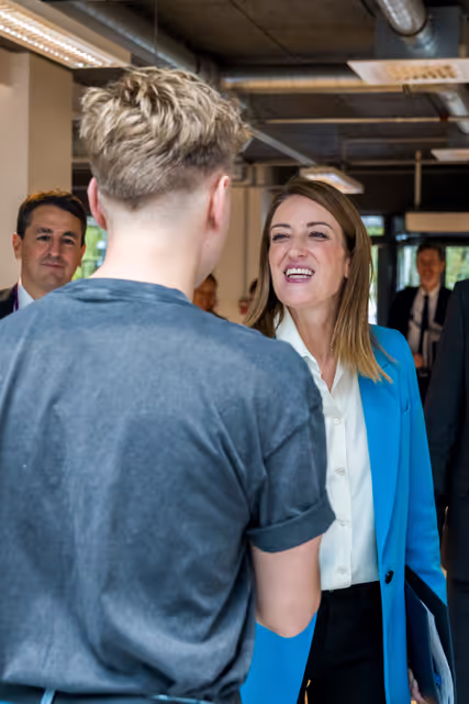 Zdjęcie 17: Official visit by Roberta METSOLA, EP President to Riga (Latvia) - Townhall Discussion with Students