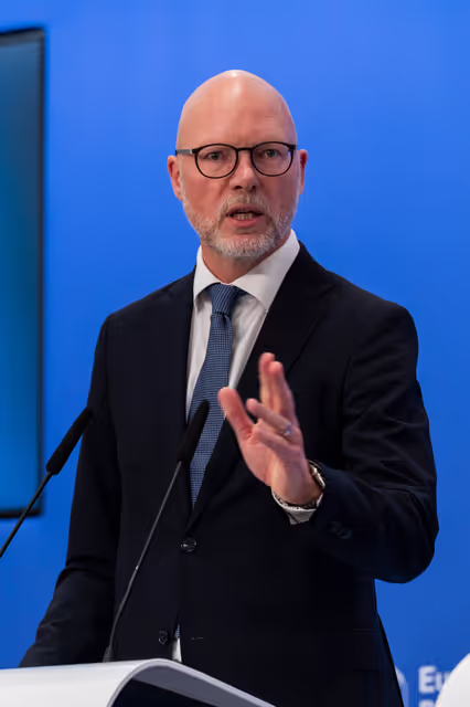 Fotagrafa 1: Press conference on simplified sustainability reporting and due diligence requirements