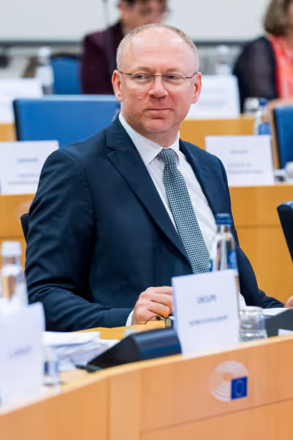 Suriet 7: Conference of Presidents