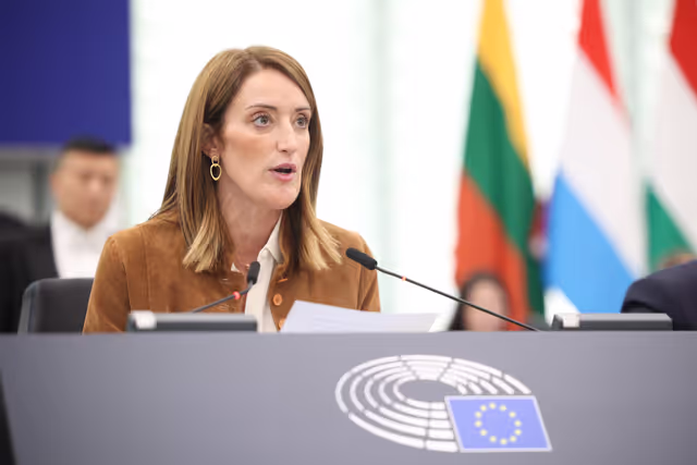 Fotografie 19: EP Plenary session - Resumption of session and order of business