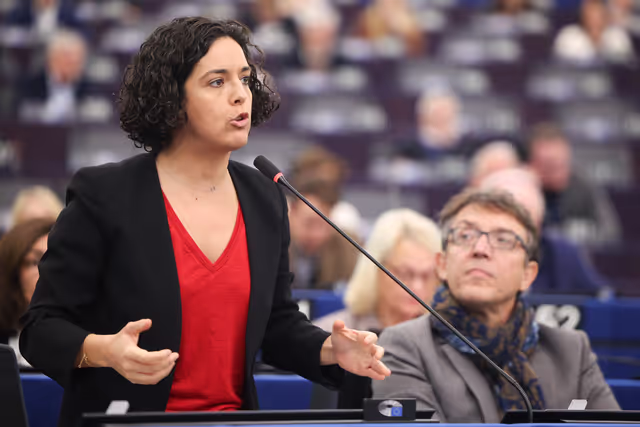 Fotografie 4: EP Plenary session - Resumption of session and order of business