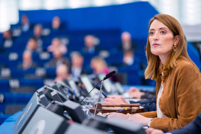 Fotografie 13: EP Plenary session - Resumption of session and order of business