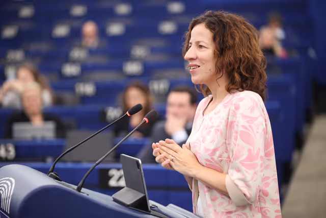 Fotogrāfija 20: EP Plenary session - International Day for the Eradication of Poverty