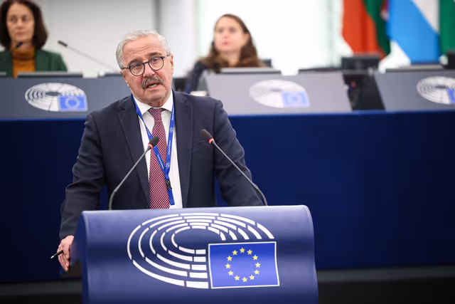 Photo 38: EP Plenary session - Recent peace agreement in the Middle East and the role of the EU