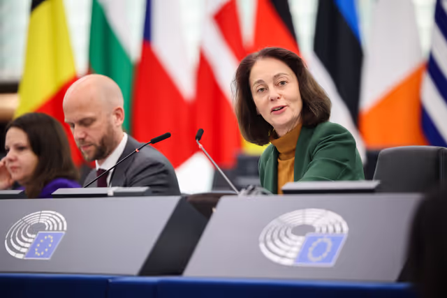 Photo 3: EP Plenary session - Recent peace agreement in the Middle East and the role of the EU