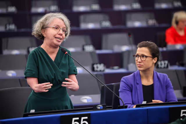 Photo 3: EP Plenary session - Recent peace agreement in the Middle East and the role of the EU