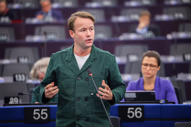 Photo 1: EP Plenary session - Recent peace agreement in the Middle East and the role of the EU