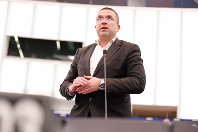 Foto 10: EP Plenary session - Institutional consequences of the EU enlargement negotiations