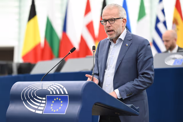 EP Plenary session - Stepping up funding for Ukraine’s reconstruction and defence: the use of Russian frozen assets