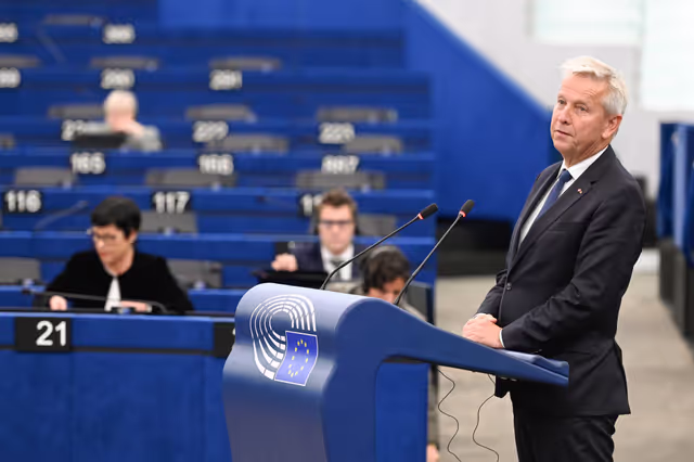 Fotografi 43: EP Plenary session - Polarisation and increased repression in Serbia, one year after the Novi Sad tragedy