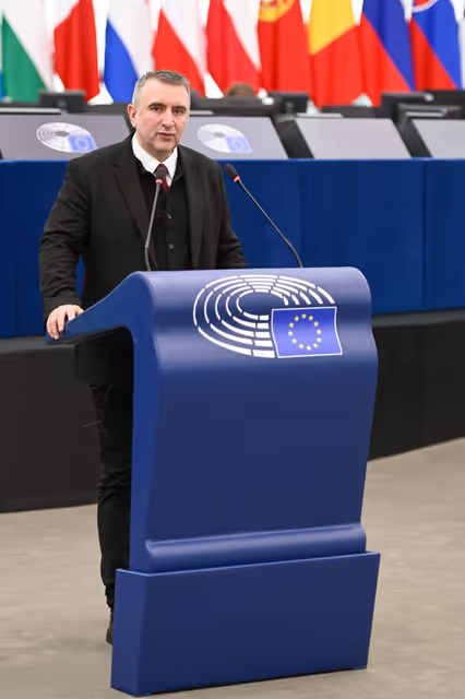 Fotografi 36: EP Plenary session - Polarisation and increased repression in Serbia, one year after the Novi Sad tragedy