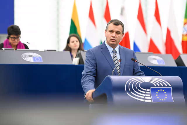 Fotografi 23: EP Plenary session - Polarisation and increased repression in Serbia, one year after the Novi Sad tragedy