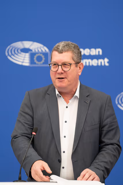 Foto 2: Press conference on EPP Group rejects Forest Monitoring Law