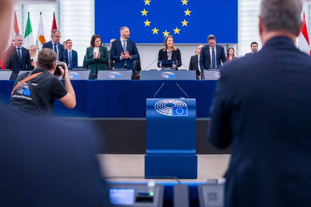 Photo 13: EP Plenary session - Formal Sitting with Sergey TIHANOVSKI, Sakharov Prize laureate 2020 and Sviatlana TSIKHANOUSKAYA, leader of democratic forces of Belarus
