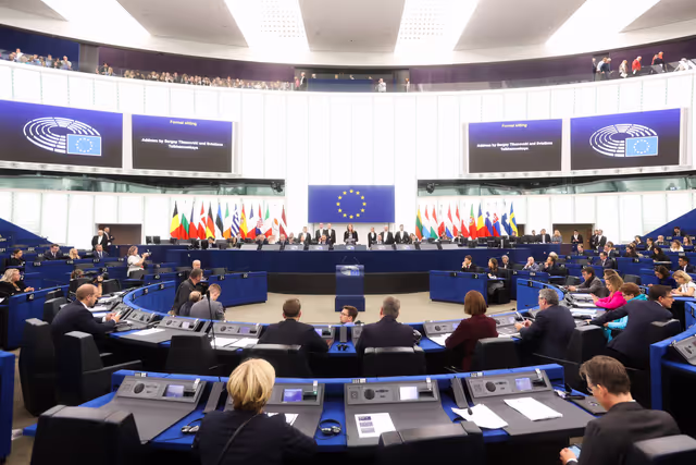 Photo 12: EP Plenary session - Formal Sitting with Sergey TIHANOVSKI, Sakharov Prize laureate 2020 and Sviatlana TSIKHANOUSKAYA, leader of democratic forces of Belarus