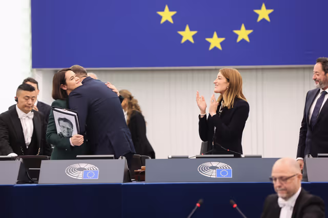 Foto 27: EP Plenary session - Formal Sitting with Sergey TIHANOVSKI, Sakharov Prize laureate 2020 and Sviatlana TSIKHANOUSKAYA, leader of democratic forces of Belarus