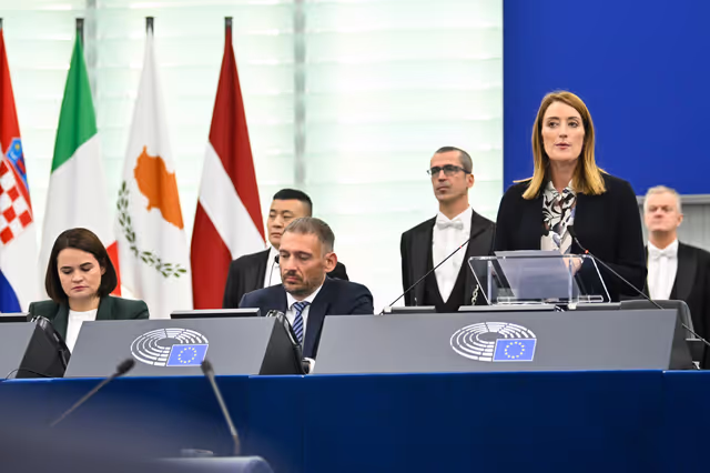 Photo 5: EP Plenary session - Formal Sitting with Sergey TIHANOVSKI, Sakharov Prize laureate 2020 and Sviatlana TSIKHANOUSKAYA, leader of democratic forces of Belarus