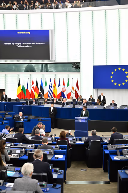 Foto 43: EP Plenary session - Formal Sitting with Sergey TIHANOVSKI, Sakharov Prize laureate 2020 and Sviatlana TSIKHANOUSKAYA, leader of democratic forces of Belarus