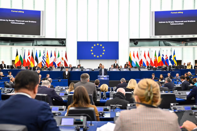 Foto 13: EP Plenary session - Formal Sitting with Sergey TIHANOVSKI, Sakharov Prize laureate 2020 and Sviatlana TSIKHANOUSKAYA, leader of democratic forces of Belarus