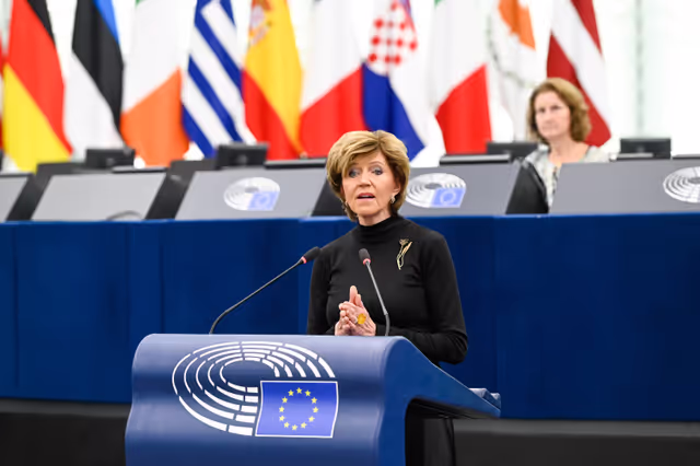 Fotografia 1: EP Plenary session - Ending all energy imports from Russia to the EU and closing loopholes through third countries