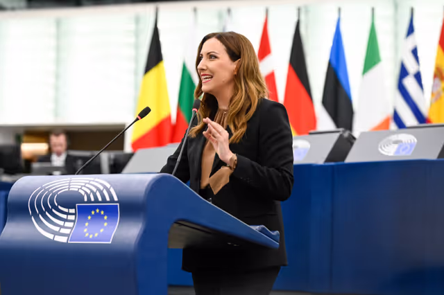 Снимка 32: EP Plenary session - Ending all energy imports from Russia to the EU and closing loopholes through third countries