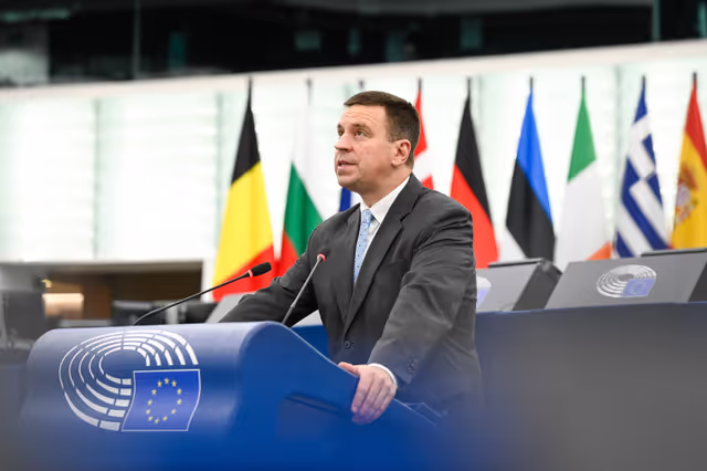 Снимка 9: EP Plenary session - Ending all energy imports from Russia to the EU and closing loopholes through third countries