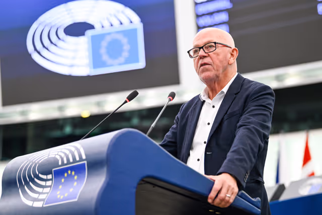 Fotografia 45: EP Plenary session.- The need for a united support to Ukraine and for a just and durable peace concluded on Ukraine's terms, with Europeans and without surrendering to Vladimir Putin's conditions ahead of the foreseen Budapest summit