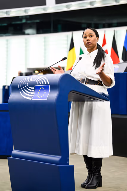 EP Plenary session.- The need for a united support to Ukraine and for a just and durable peace concluded on Ukraine's terms, with Europeans and without surrendering to Vladimir Putin's conditions ahead of the foreseen Budapest summit