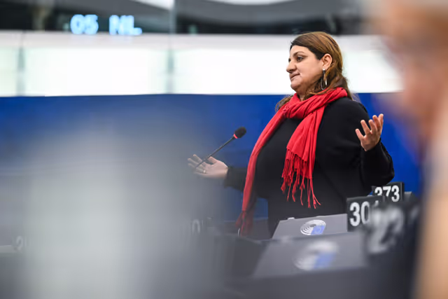 Fotografia 21: EP Plenary session - The need for a united support to Ukraine and for a just and durable peace concluded on Ukraine's terms, with Europeans and without surrendering to Vladimir Putin's conditions ahead of the foreseen Budapest summit