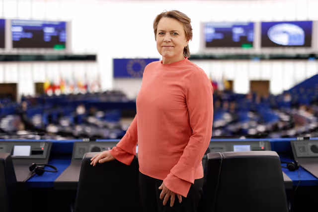 Billede 7: Ruth FIRMENICH in the EP in Strasbourg