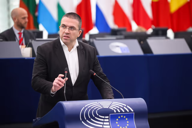 Zdjęcie 40: EP Plenary session - Breast cancer: the importance of screening