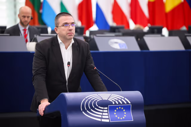 Zdjęcie 39: EP Plenary session - Breast cancer: the importance of screening