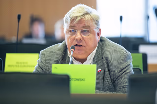 Foto 12: IMCO PETI joint Public Hearing ' Protecting children and adolescents in digital environments: challenges and policy solutions '