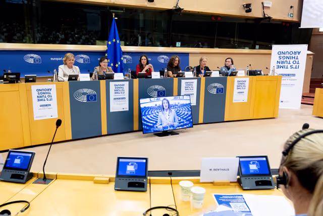 Fotagrafa 12: Gender equality week - Facing the Talent Gap