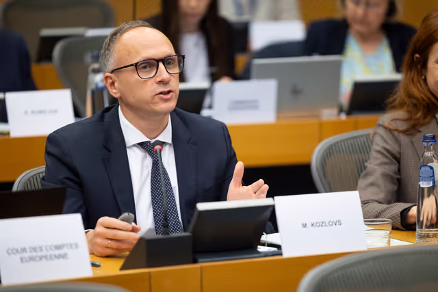 Fotografia 27: CONT - Hearing on MFF 1 and MFF 5, Security and Defence with Executive Vice-President Henna VIRKKUNEN and Commissioner Andrius KUBILIUS, in the presence of ECA reporting Members Mihails KOZLOVS (MFF Heading 1), and Marek OPIOLA (MFF Heading 5)