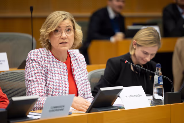 Fotografia 17: CONT - Hearing on MFF 1 and MFF 5, Security and Defence with Executive Vice-President Henna VIRKKUNEN and Commissioner Andrius KUBILIUS, in the presence of ECA reporting Members Mihails KOZLOVS (MFF Heading 1), and Marek OPIOLA (MFF Heading 5)