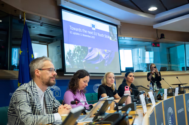 Fotografija 10: CULT - Shadow meeting on ' The EU Youth Strategy 2019-2027 '
