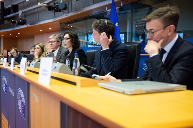 Fotografija 28: ENVI-SANT  - Exchange of views with Exchange of views with Commissioner Hadja LAHBIB